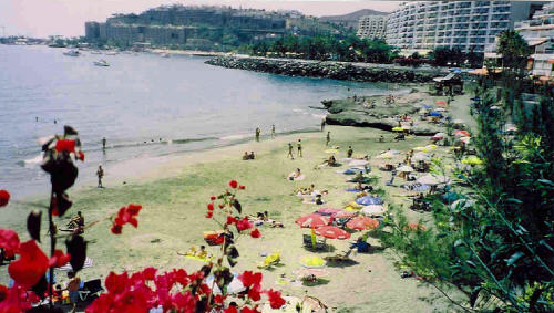 The beach below the apartment for rent on Grand Canary